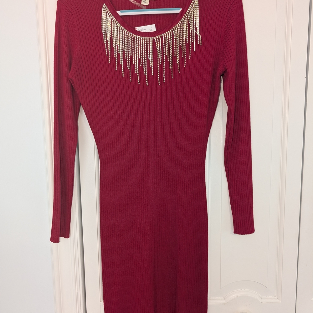Red Embellished Scoop Neck Bodycon Midi Dress